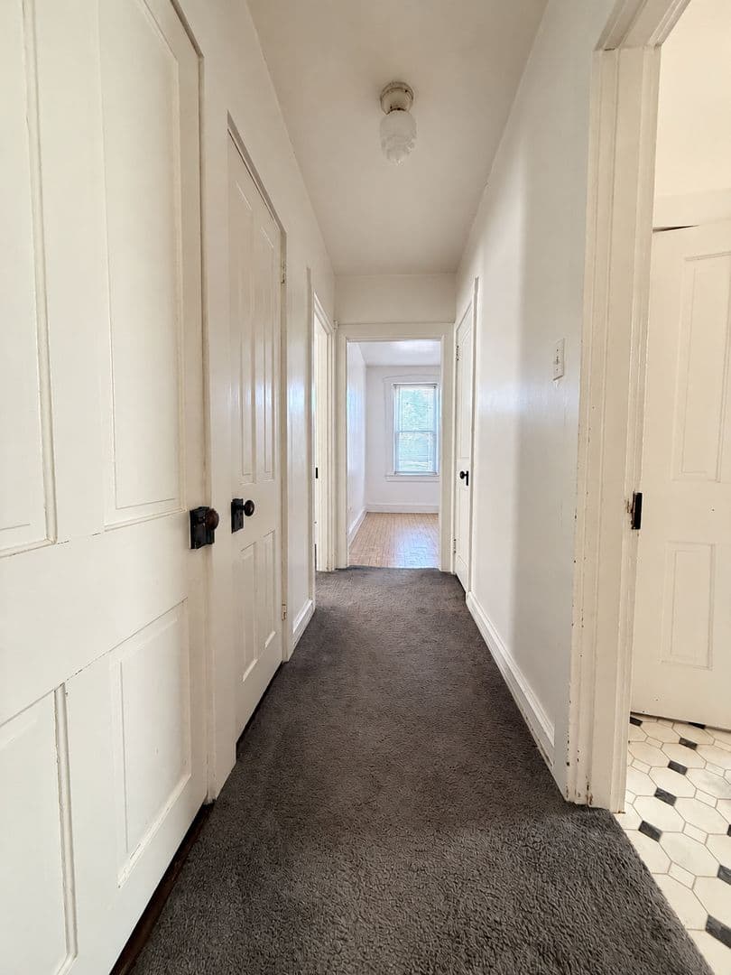 Elizabethtown Apartment: 154 E High St