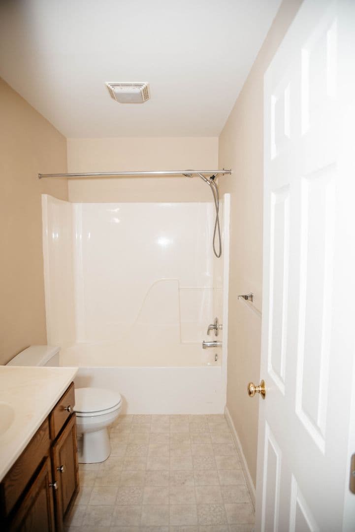 Elizabethtown House: 746 Mount Gretna Rd