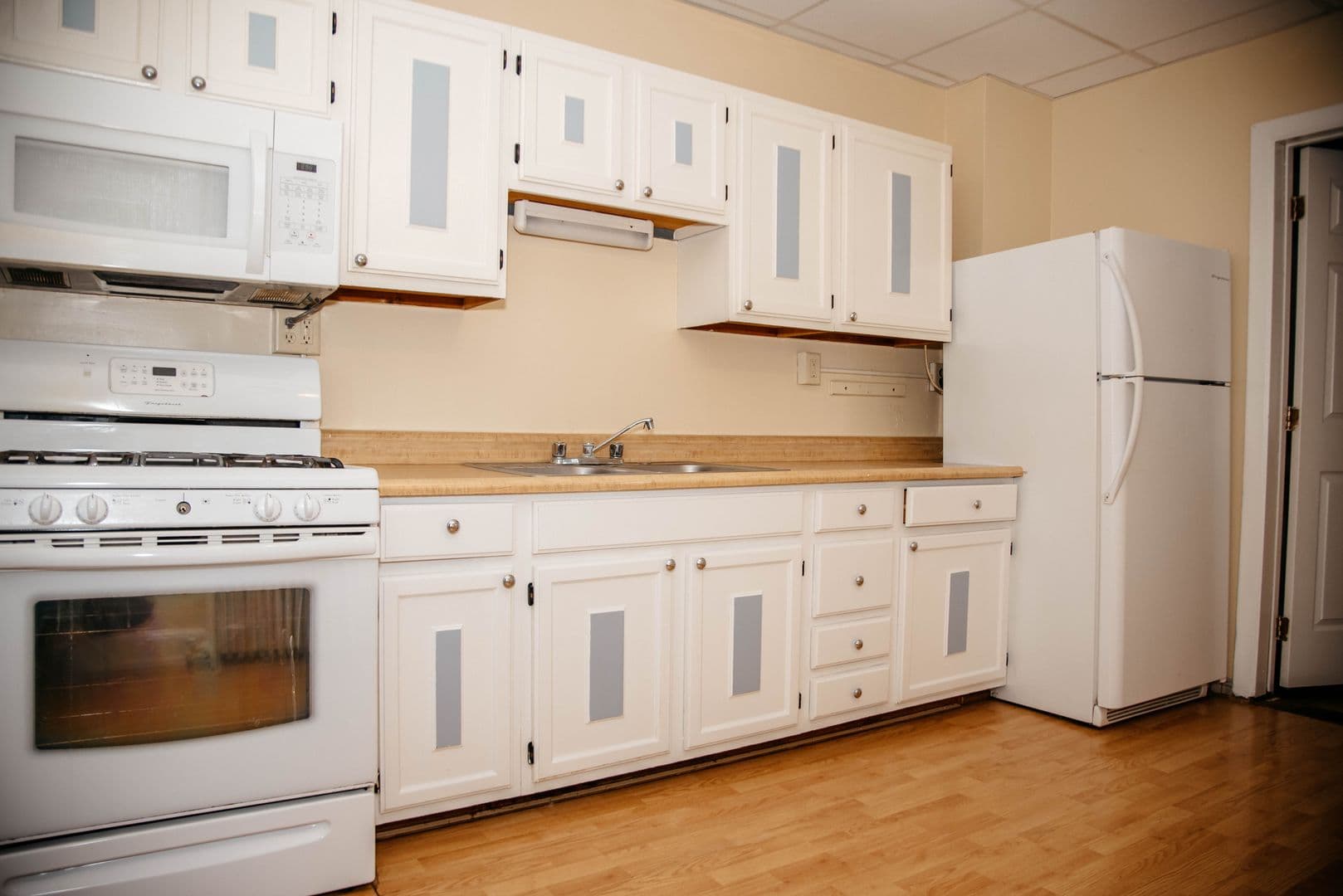 Middletown House: 327 Spruce St