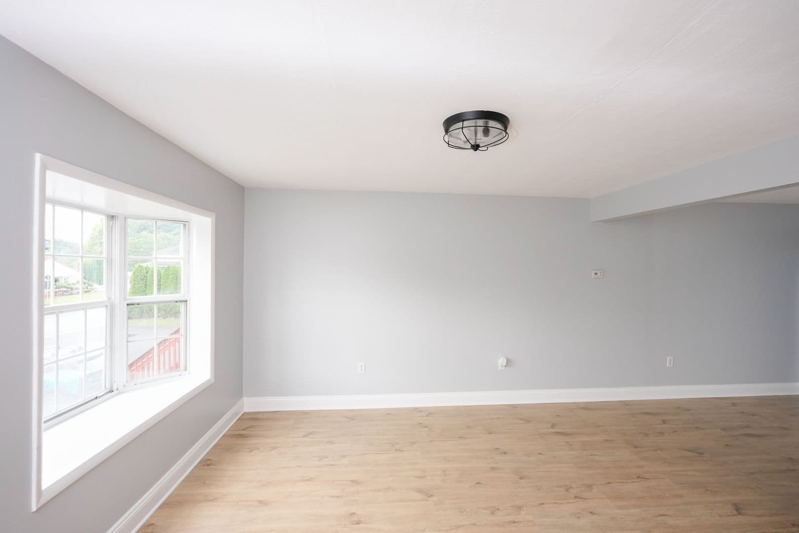 Hershey House: 1421 E Caracas Ave