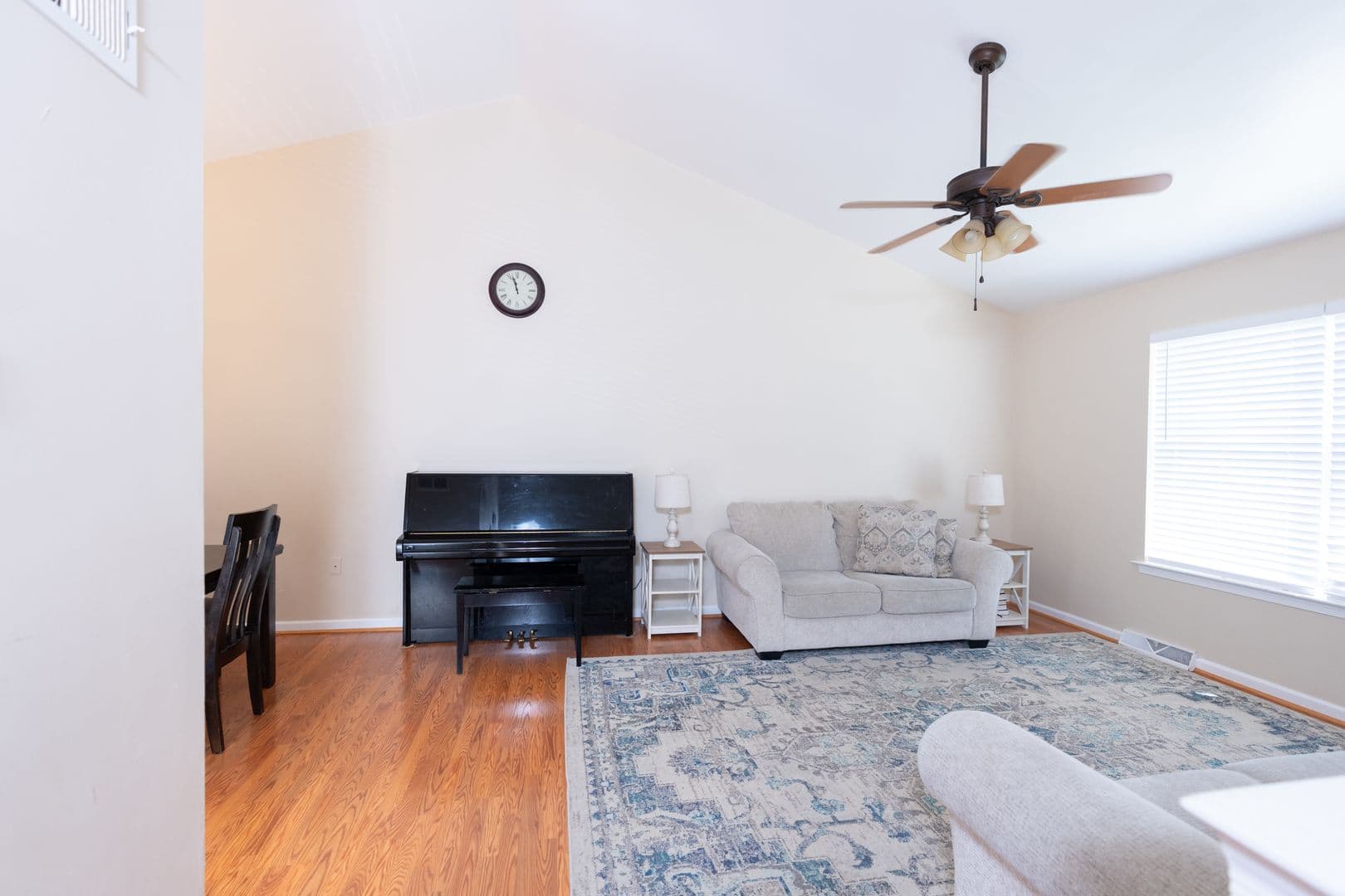 Elizabethtown House: 2072 Sheaffer Rd