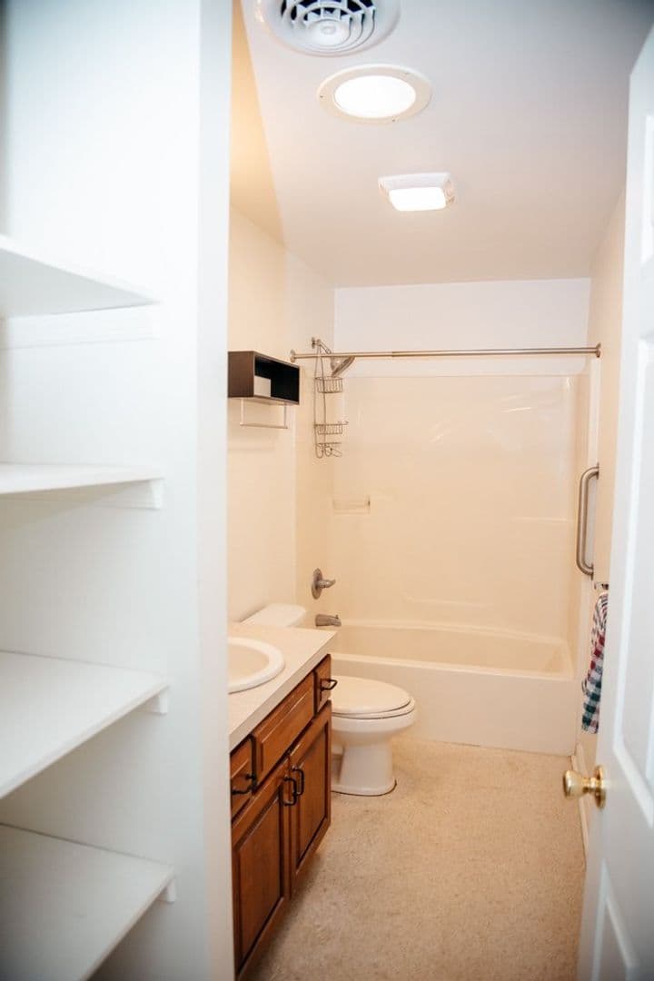 Palmyra House: 207 W Maple St