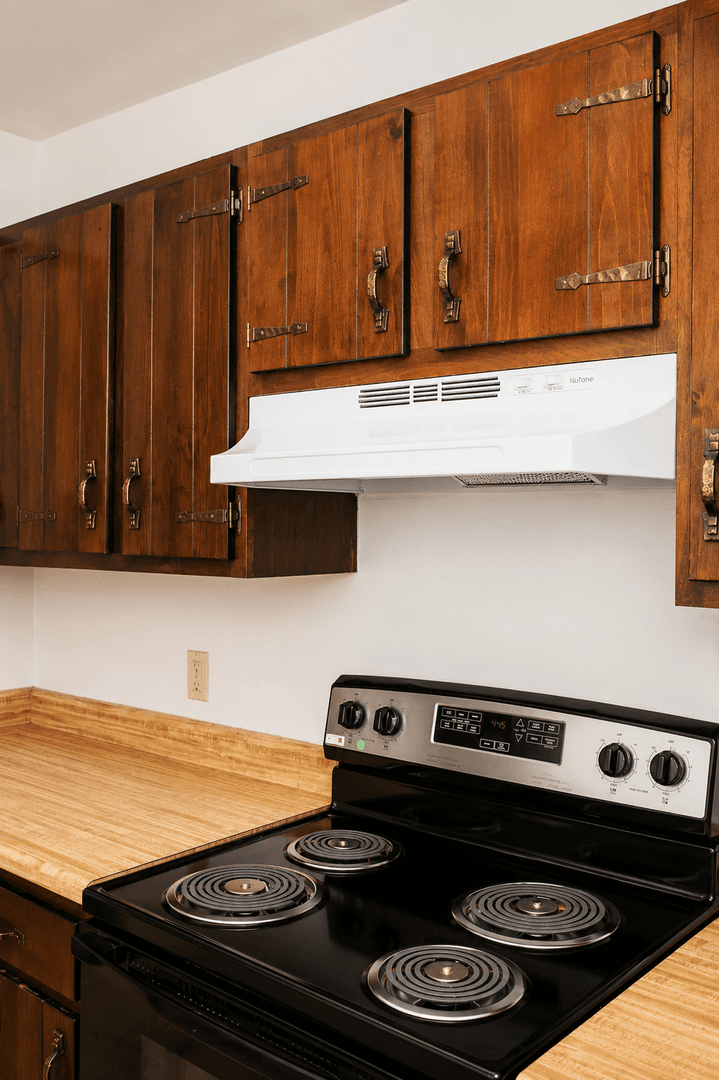Mount Joy Apartment: 84 E Main St