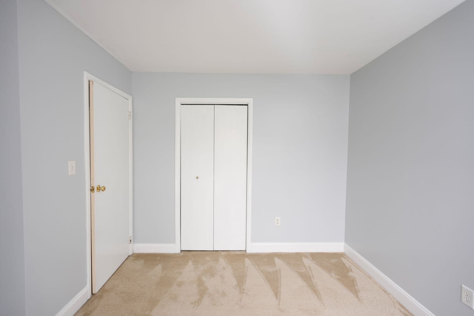 Hershey House: 1421 E Caracas Ave