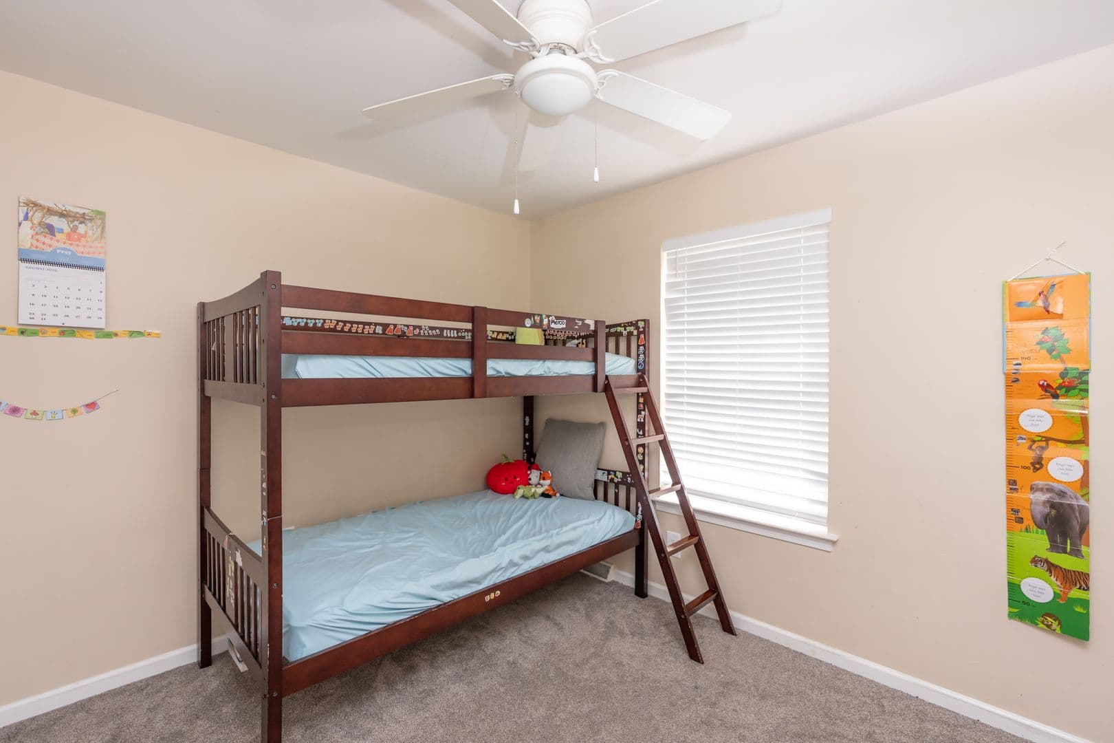 Elizabethtown House: 2072 Sheaffer Rd