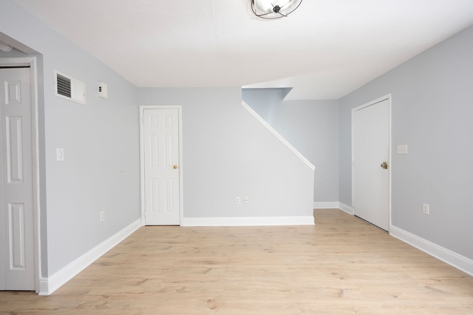 Hershey House: 1421 E Caracas Ave
