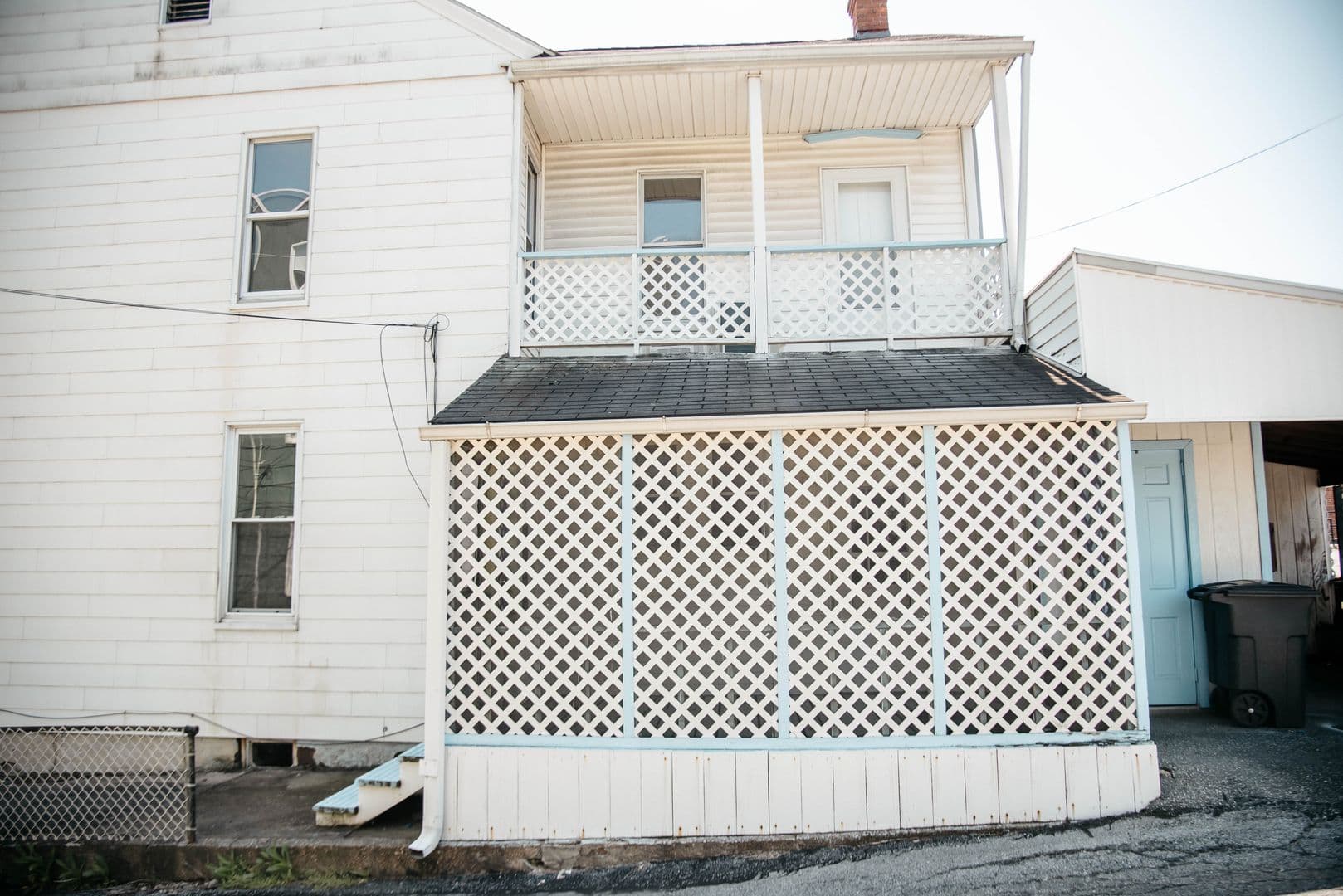 Middletown House: 327 Spruce St
