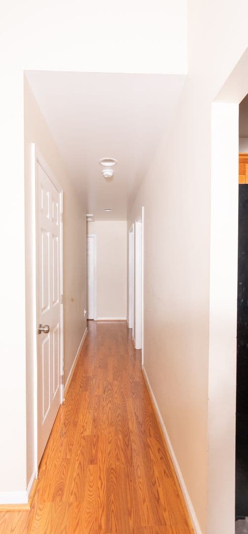 Elizabethtown House: 2072 Sheaffer Rd