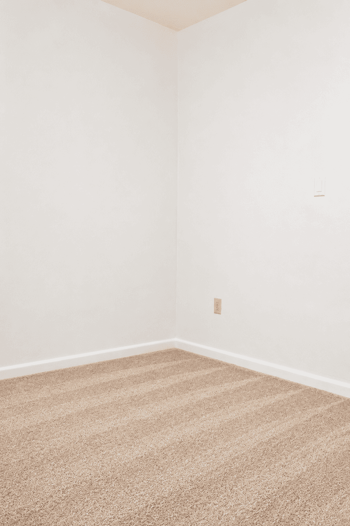 Mount Joy Apartment: 84 E Main St