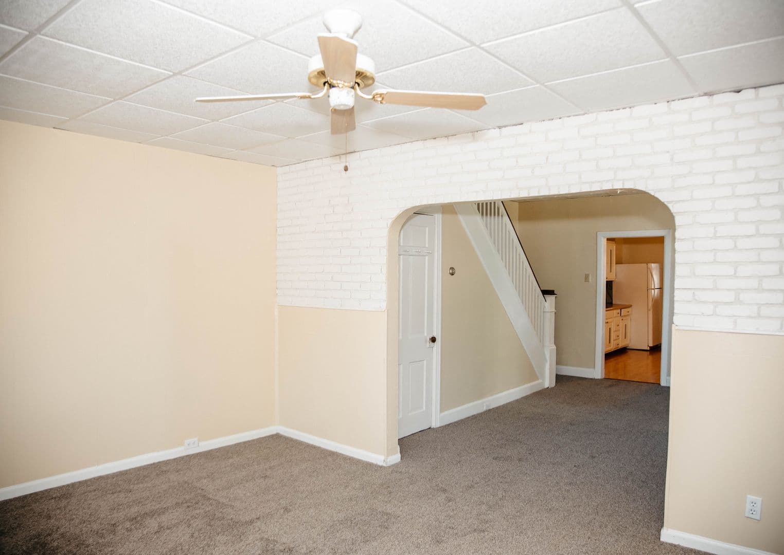 Middletown House: 327 Spruce St