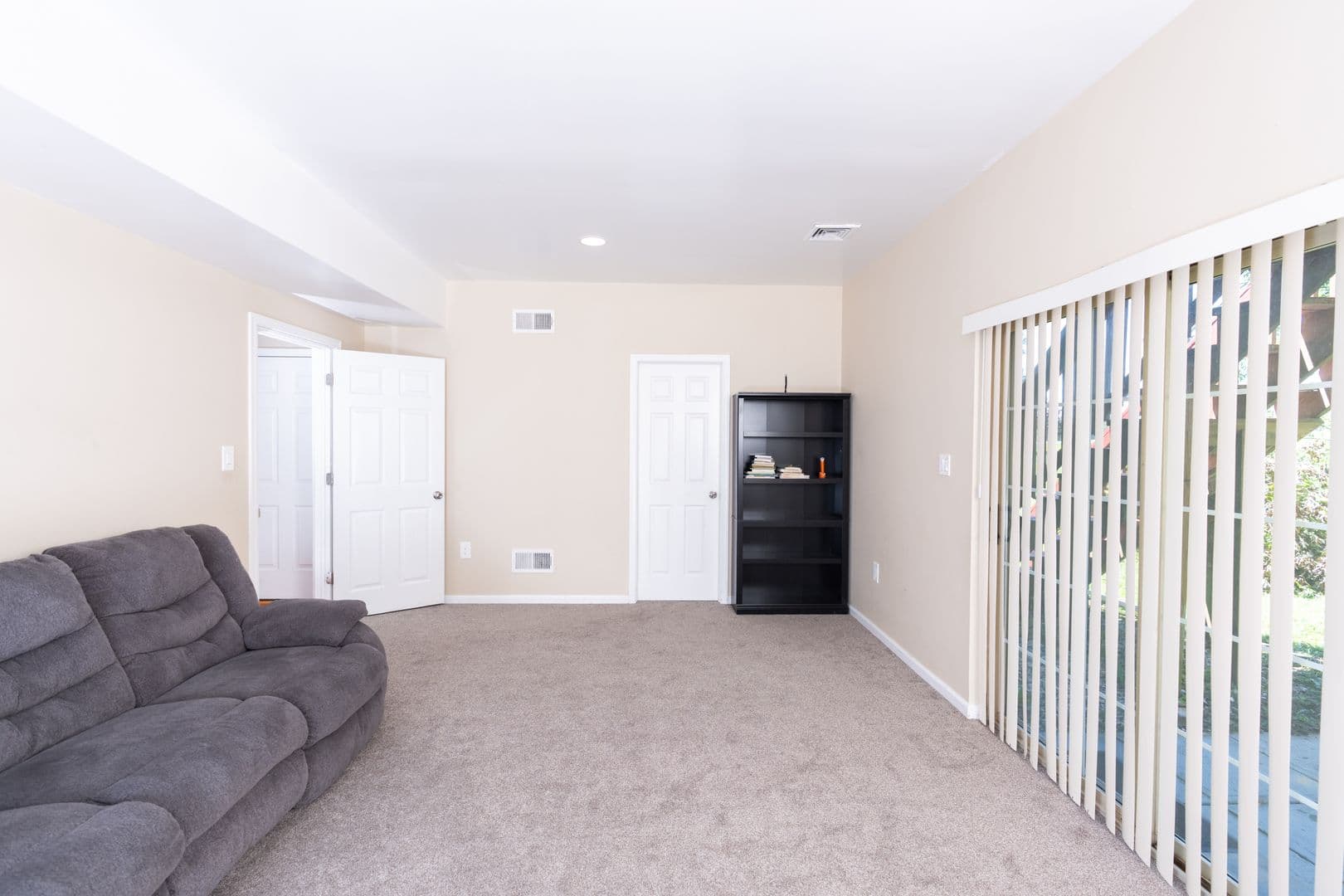 Elizabethtown House: 2072 Sheaffer Rd