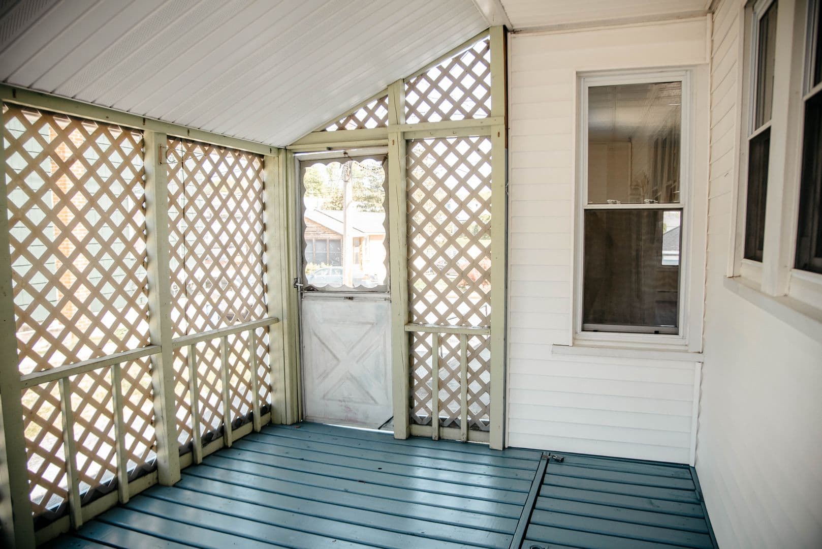 Middletown House: 327 Spruce St