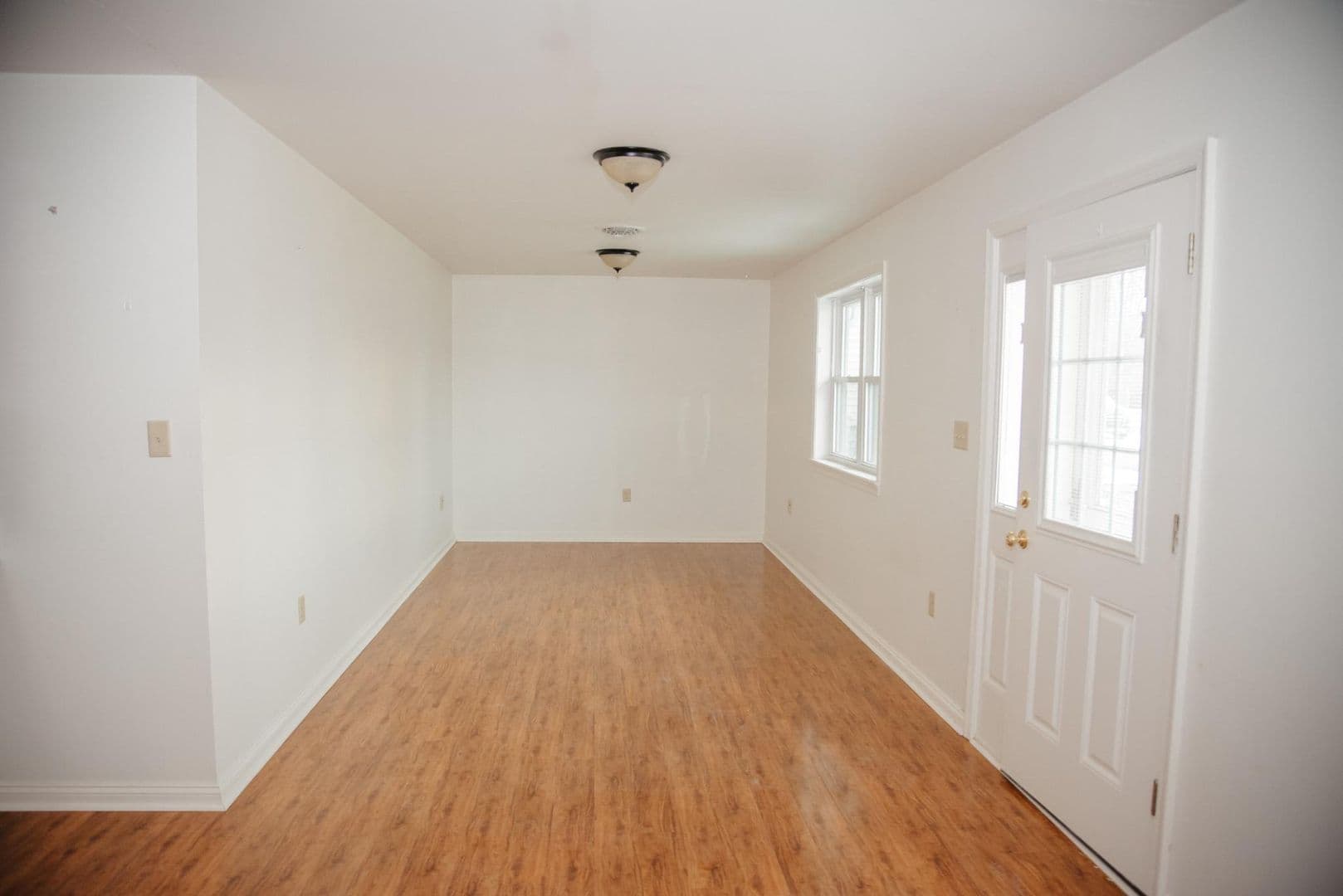 Palmyra House: 207 W Maple St