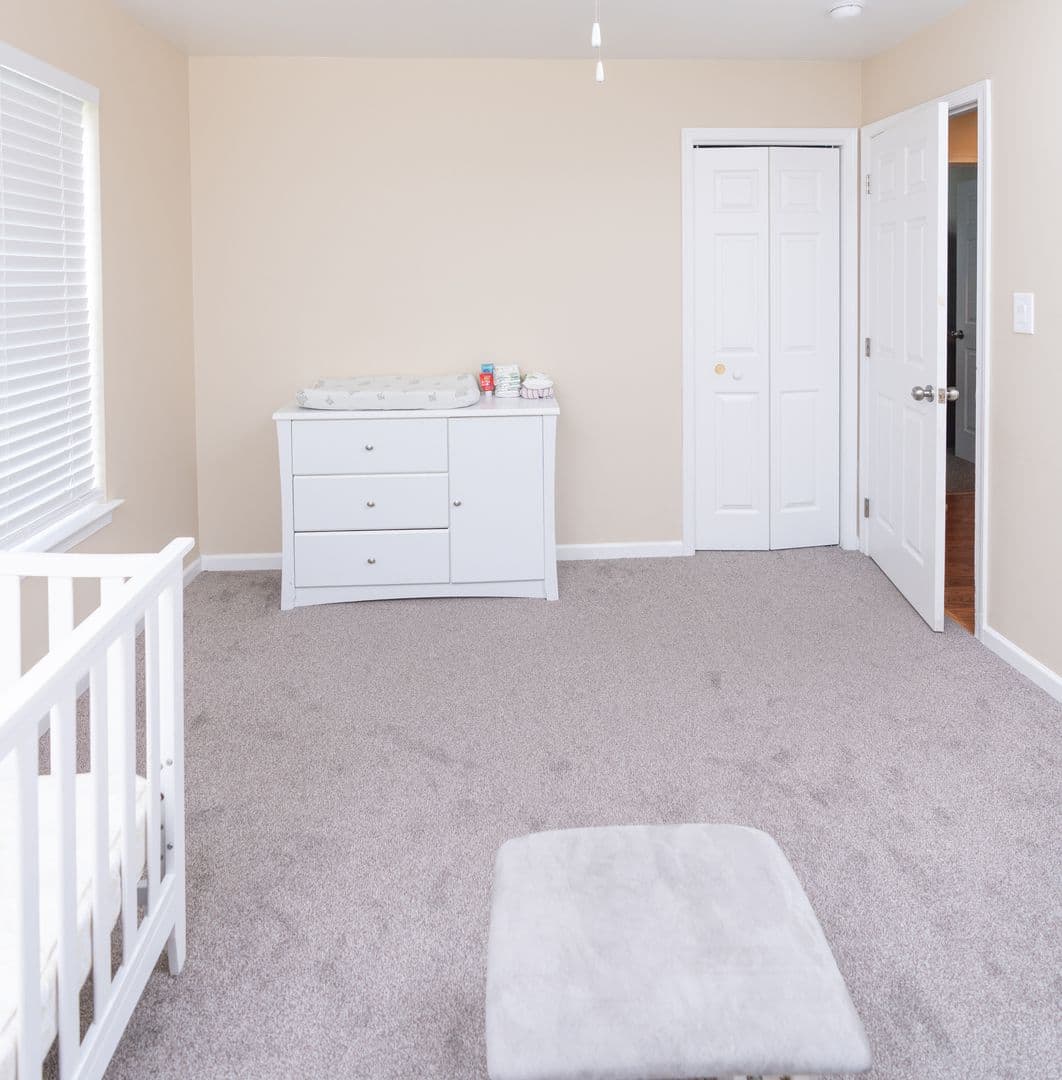 Elizabethtown House: 2072 Sheaffer Rd
