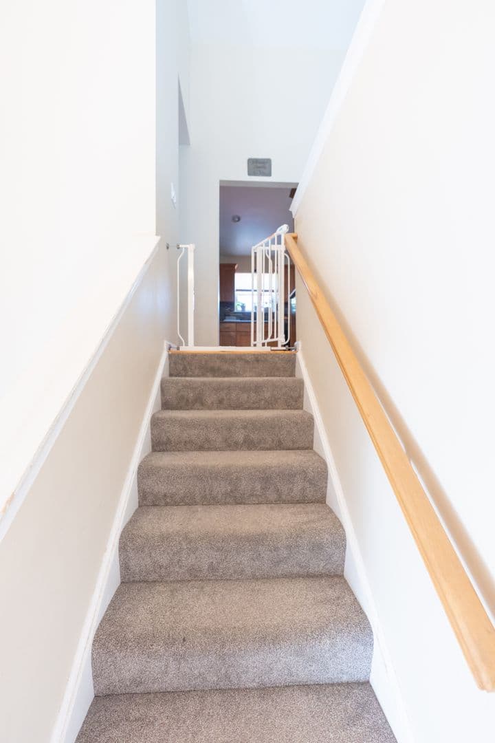 Elizabethtown House: 2072 Sheaffer Rd