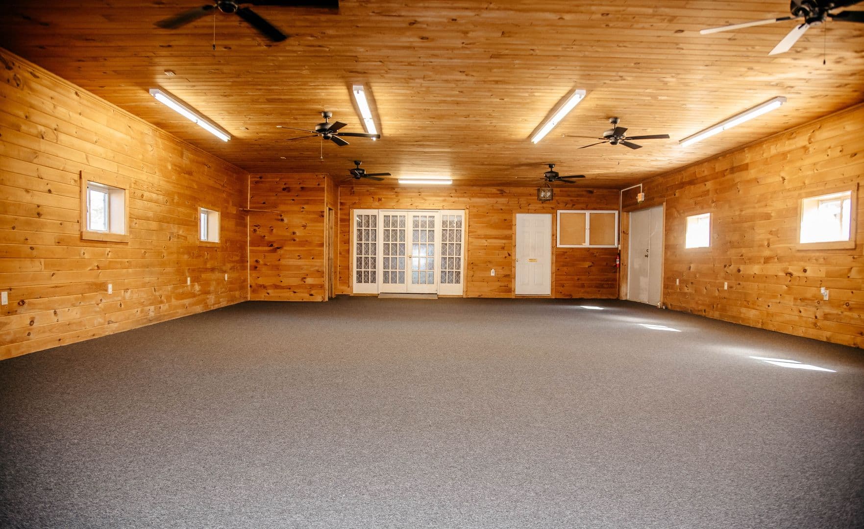 Mount Joy Apartment: 250 W Main St