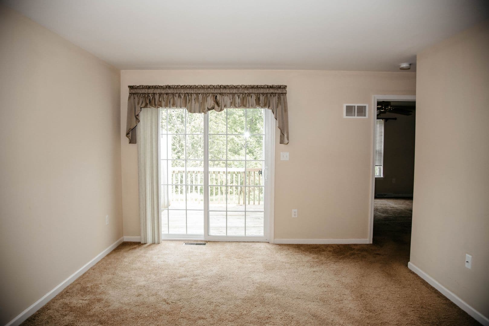 Elizabethtown House: 746 Mount Gretna Rd
