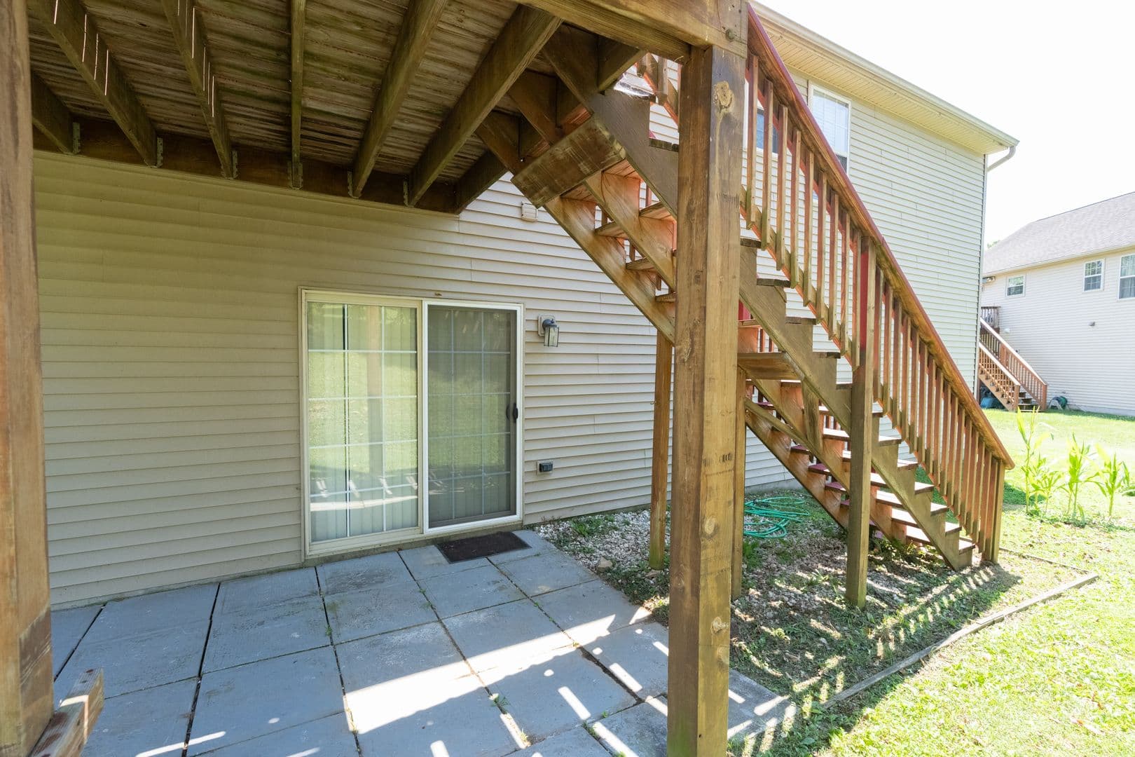 Elizabethtown House: 2072 Sheaffer Rd
