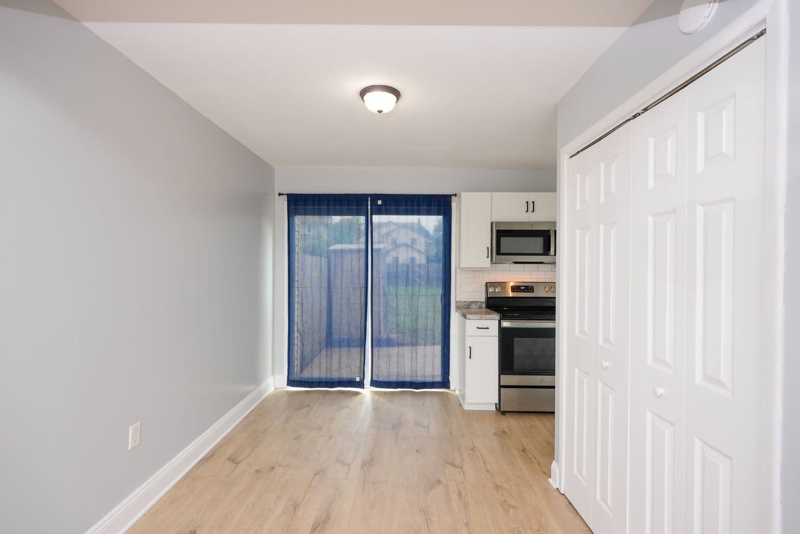 Hershey House: 1421 E Caracas Ave