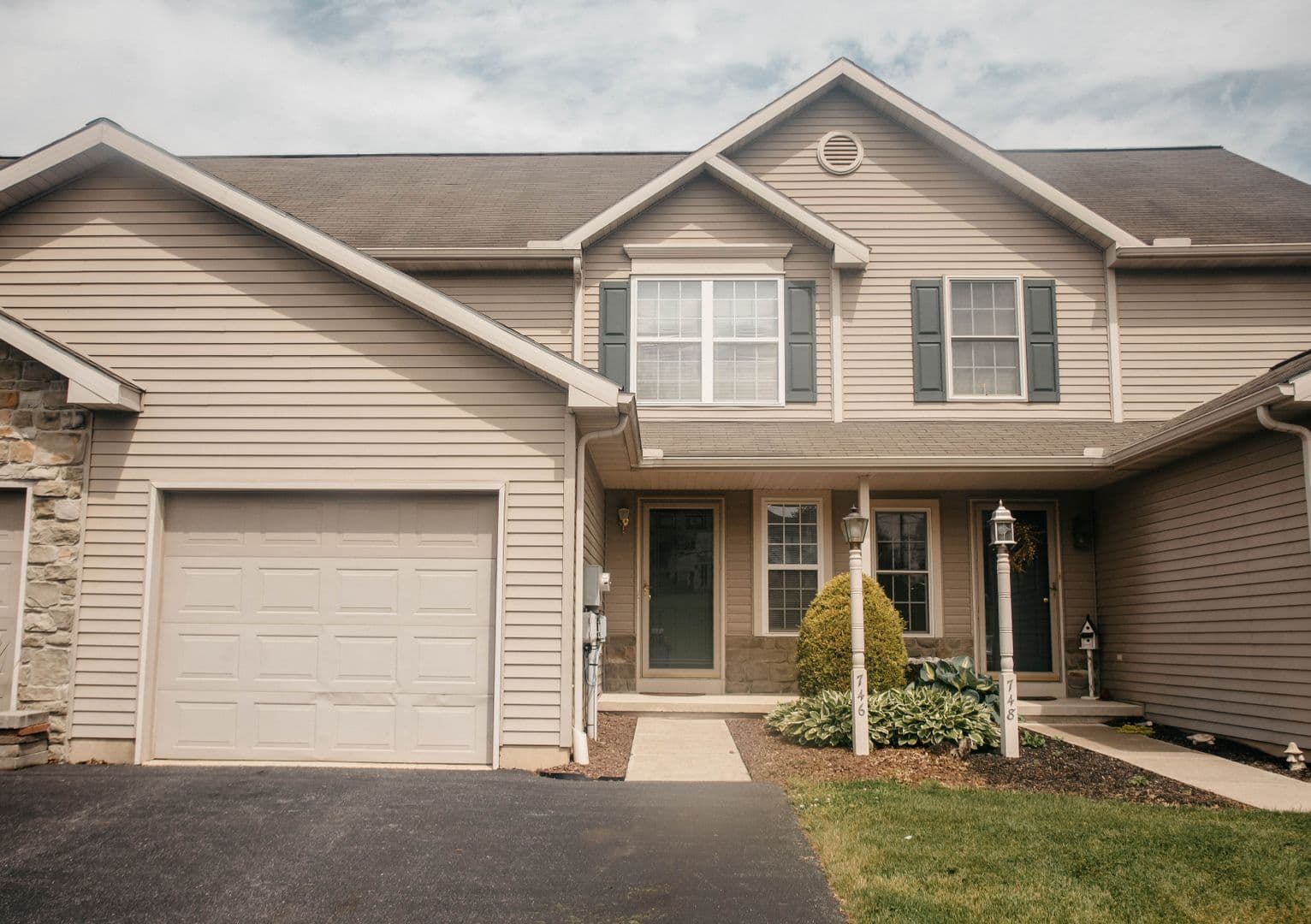 Elizabethtown House: 746 Mount Gretna Rd