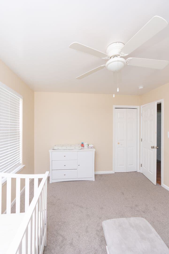 Elizabethtown House: 2072 Sheaffer Rd