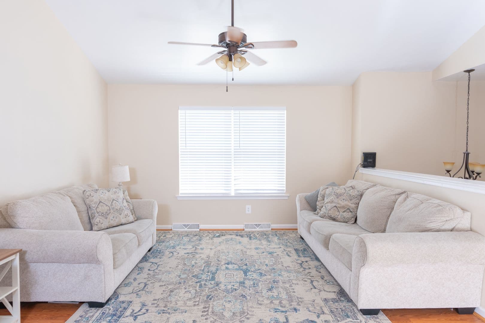 Elizabethtown House: 2072 Sheaffer Rd