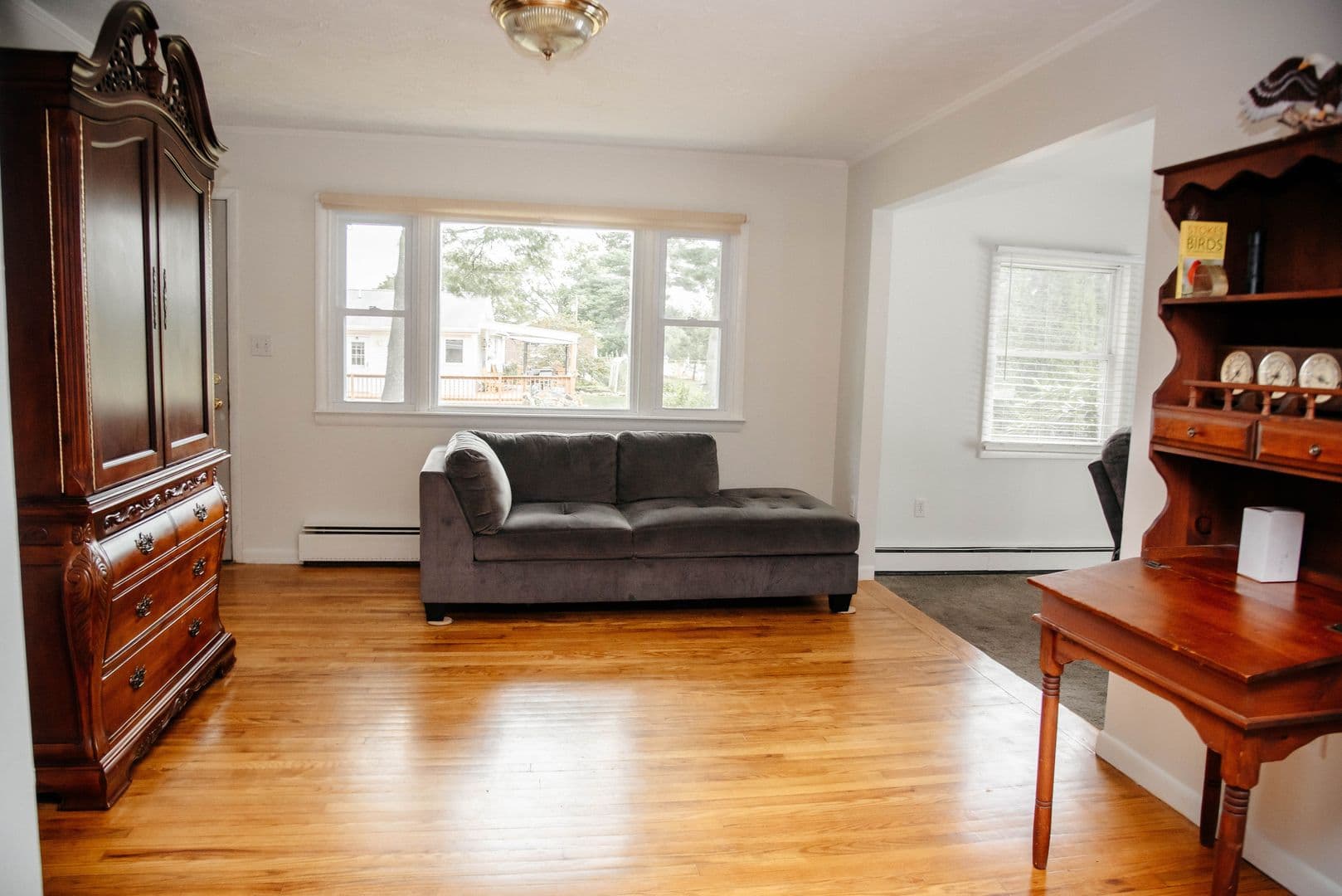 Harrisburg House: 7689 Dove Dr