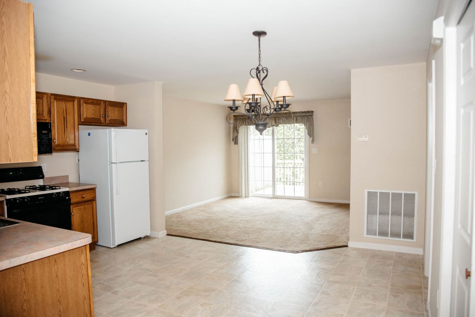 Elizabethtown House: 746 Mount Gretna Rd