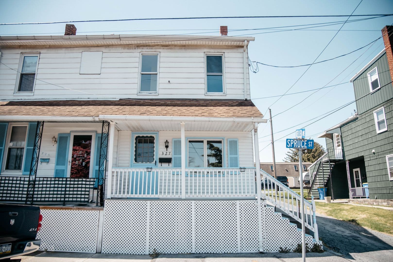 Middletown House: 327 Spruce St