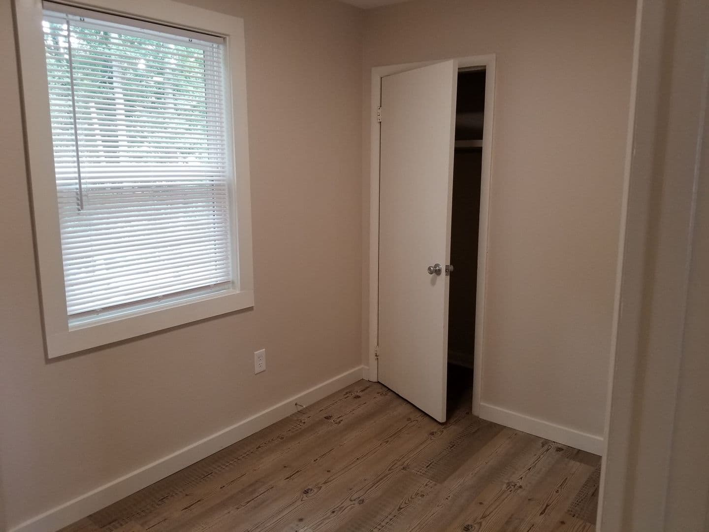 Greenville Apartment: 3800 East North Street