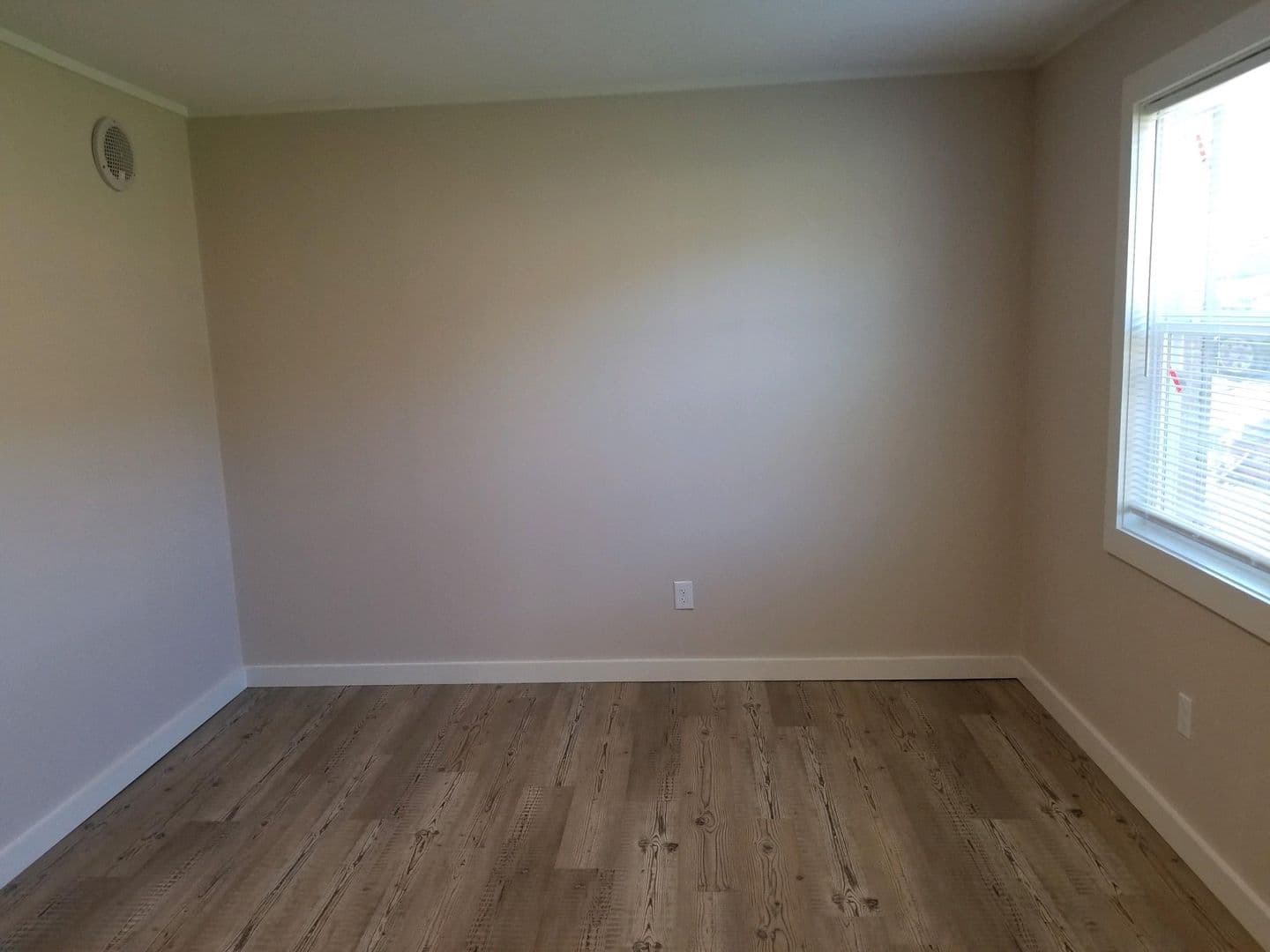 Greenville Apartment: 3800 East North Street