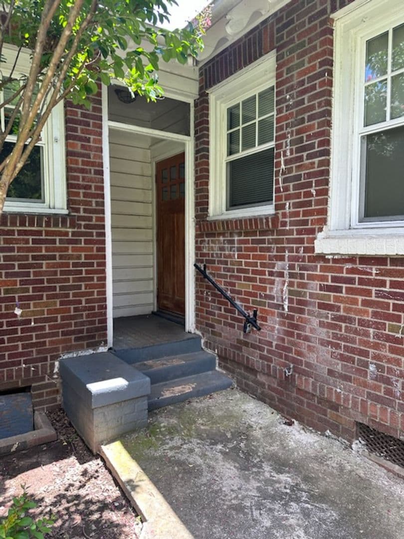 Anderson Apartment: 724 A W. Whitner Street