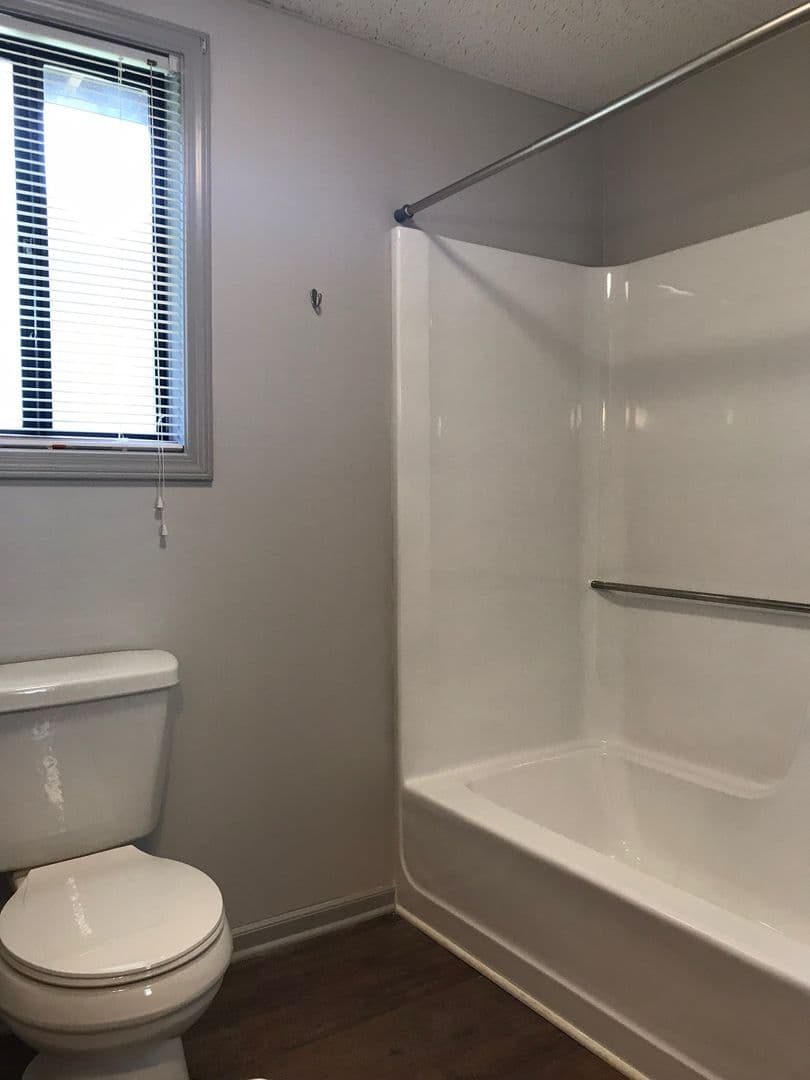 Pendleton Apartment: 104 Cedar Lane