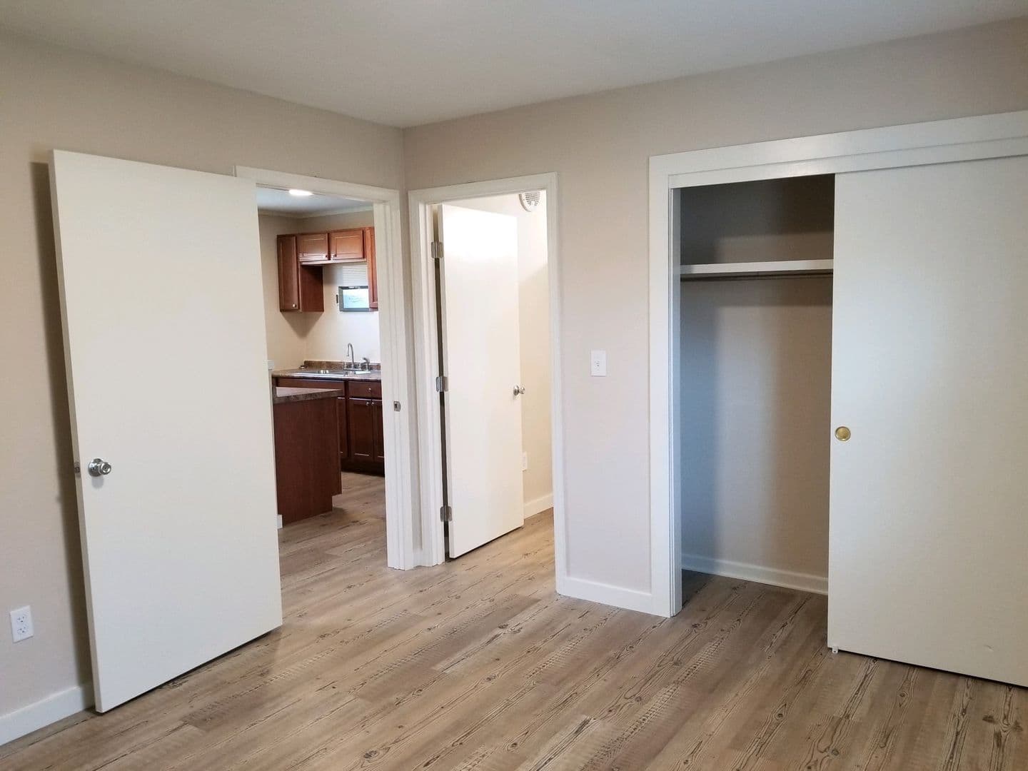 Greenville Apartment: 3800 East North Street