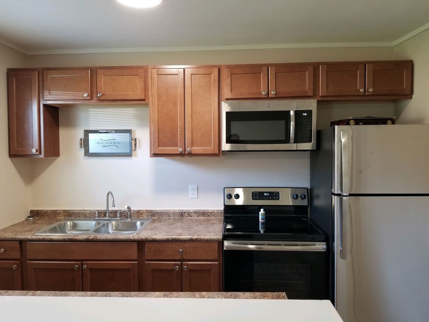 Greenville Apartment: 3800 East North Street