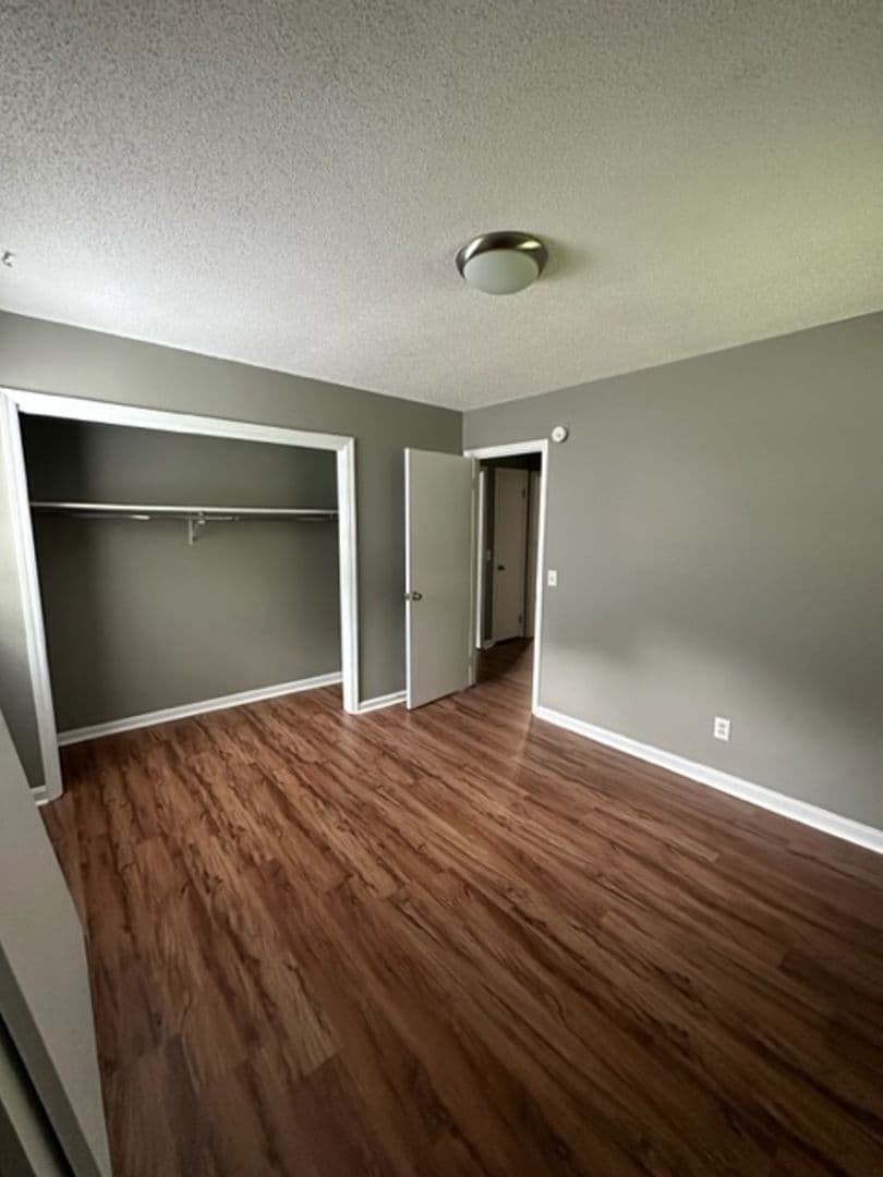 Pendleton Apartment: 104 Cedar Lane
