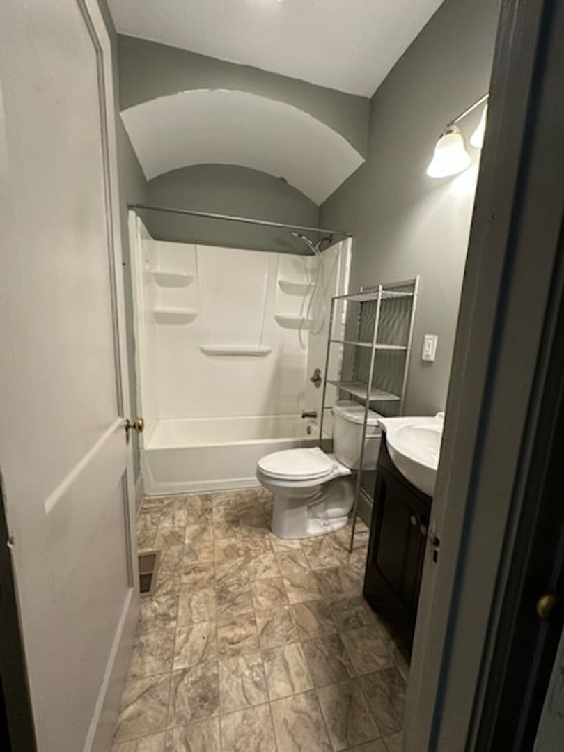 Anderson Apartment: 724 A W. Whitner Street