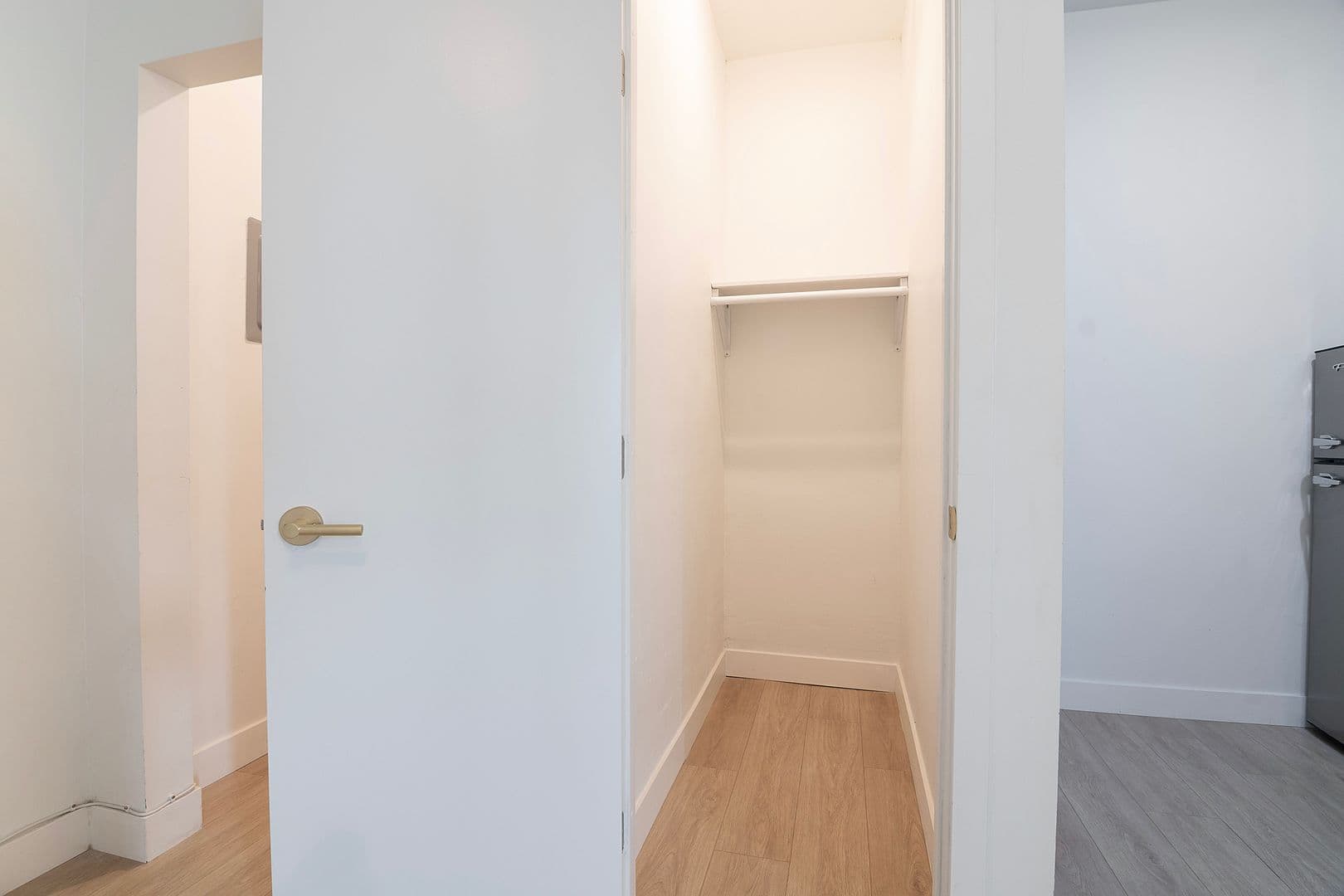 Glendale Apartment: 202 E Wilson Ave