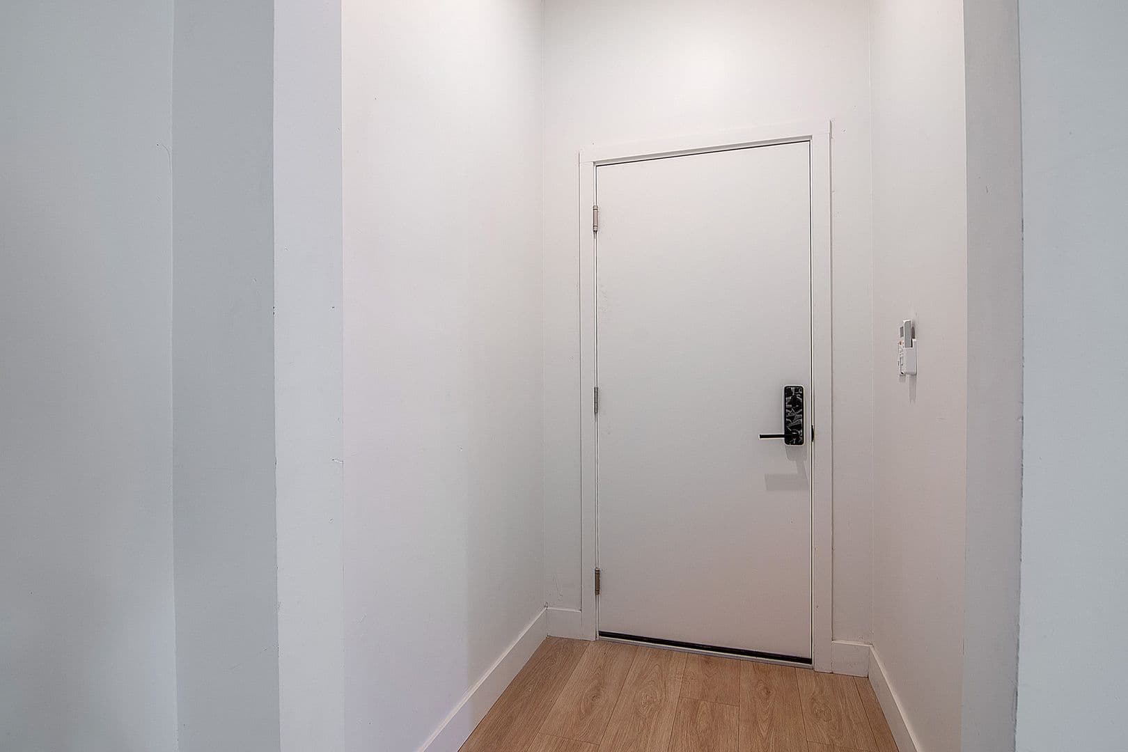 Glendale Apartment: 202 E Wilson Ave