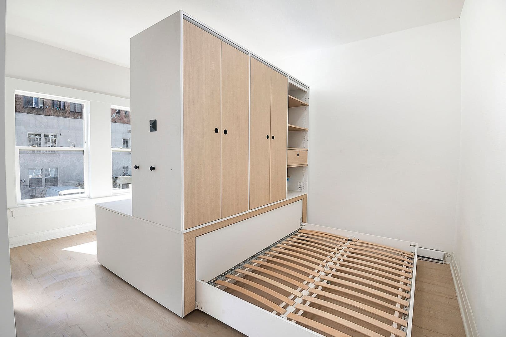 Los Angeles Apartment: 1520 8th St - 121