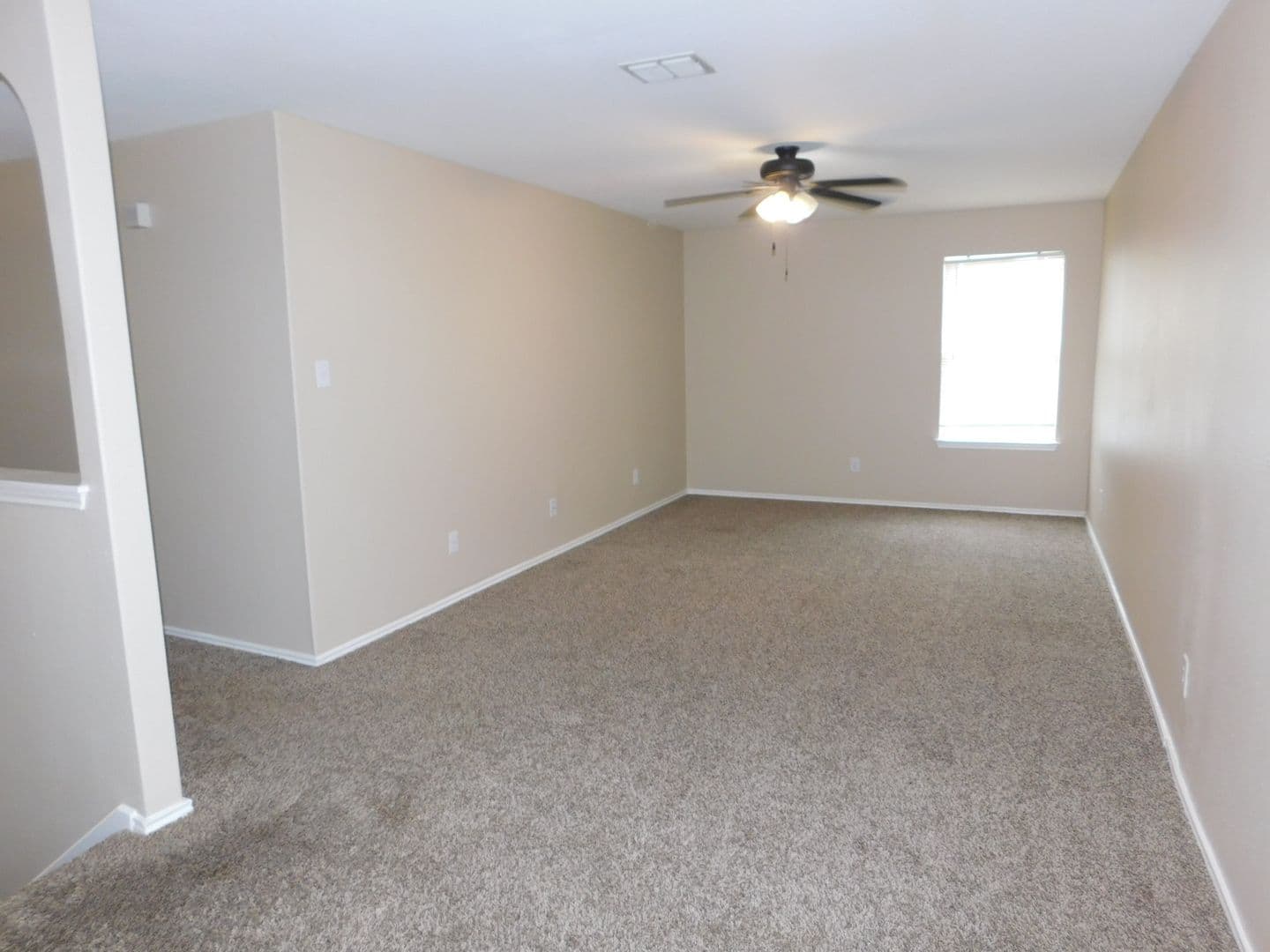Universial City House: 9013 Barkwood