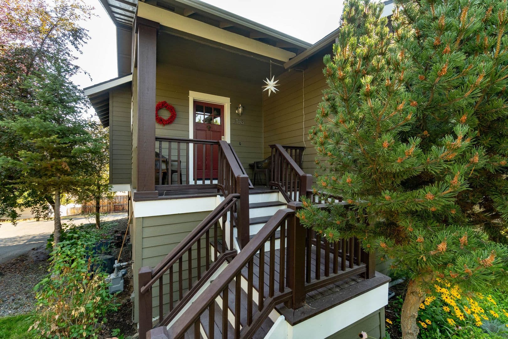 Redmond House: 2158 SW 36th Court