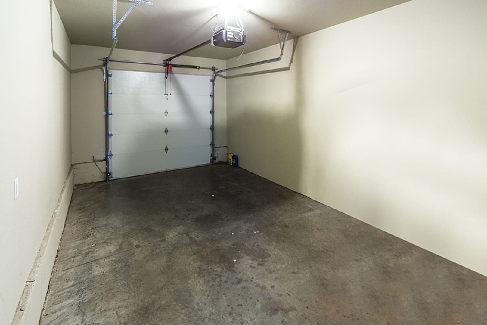 Bend Multiplex: 139 SE Heyburn #3