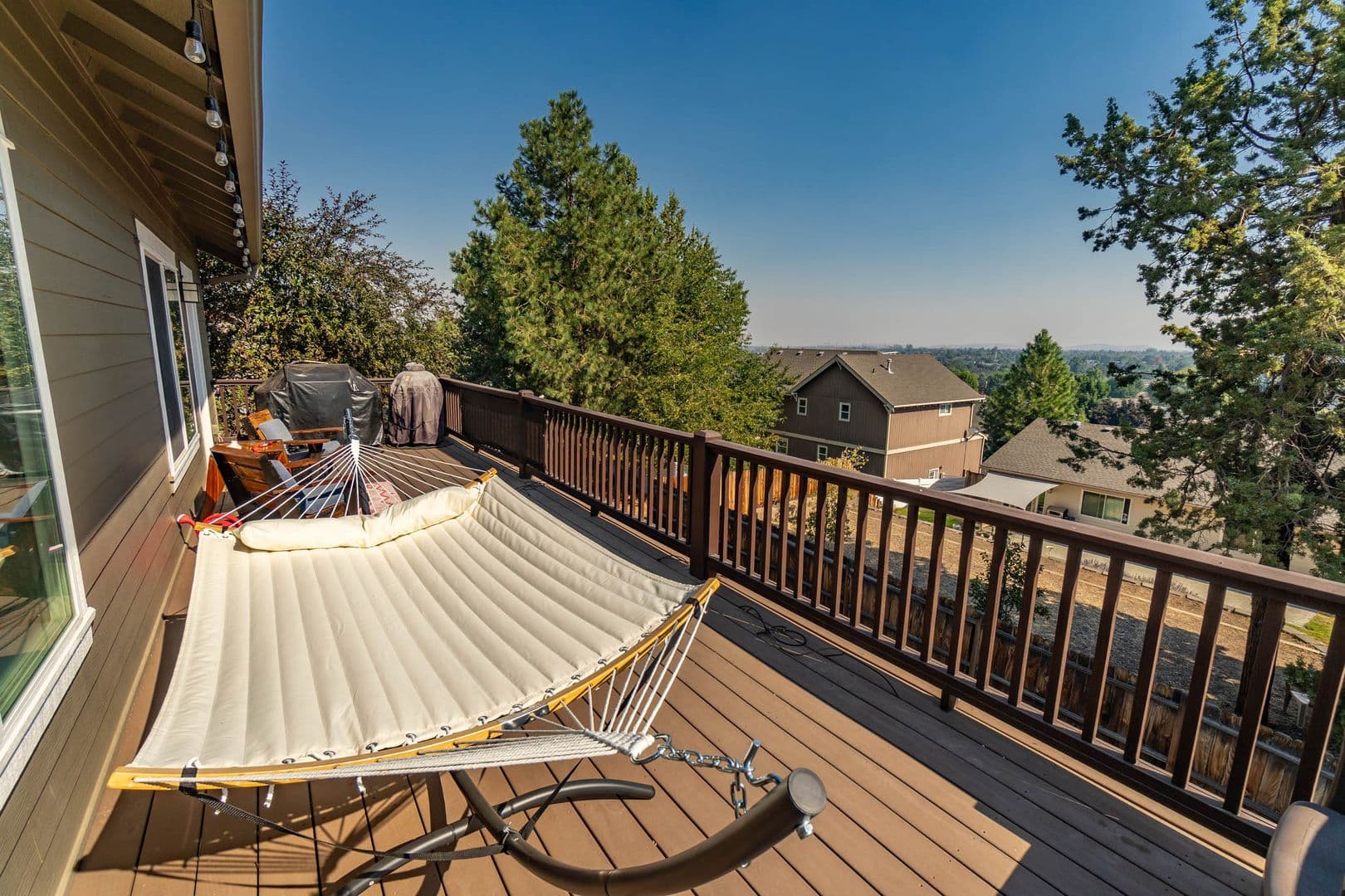 Redmond House: 2158 SW 36th Court