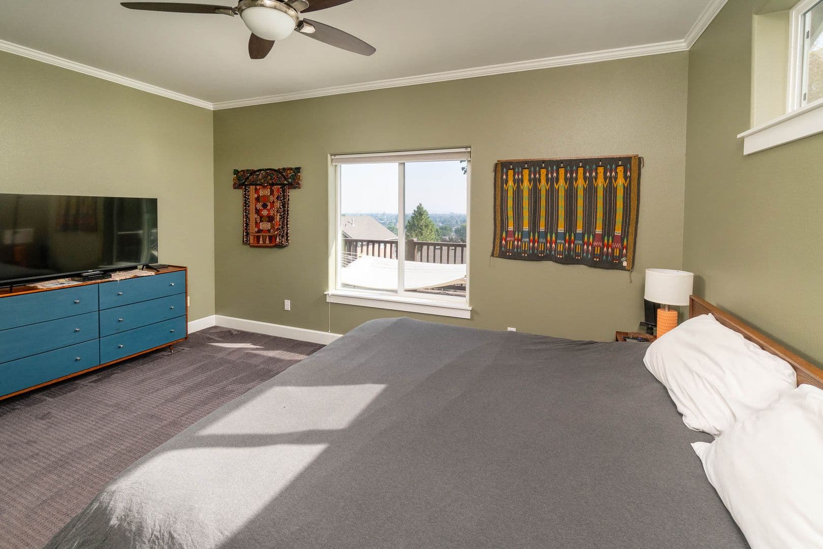 Redmond House: 2158 SW 36th Court