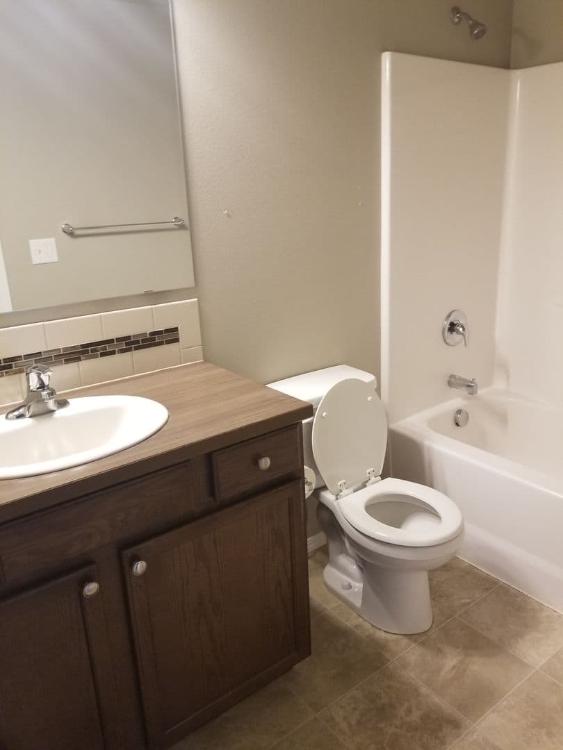 Redmond House: 3141 Deschutes Ave