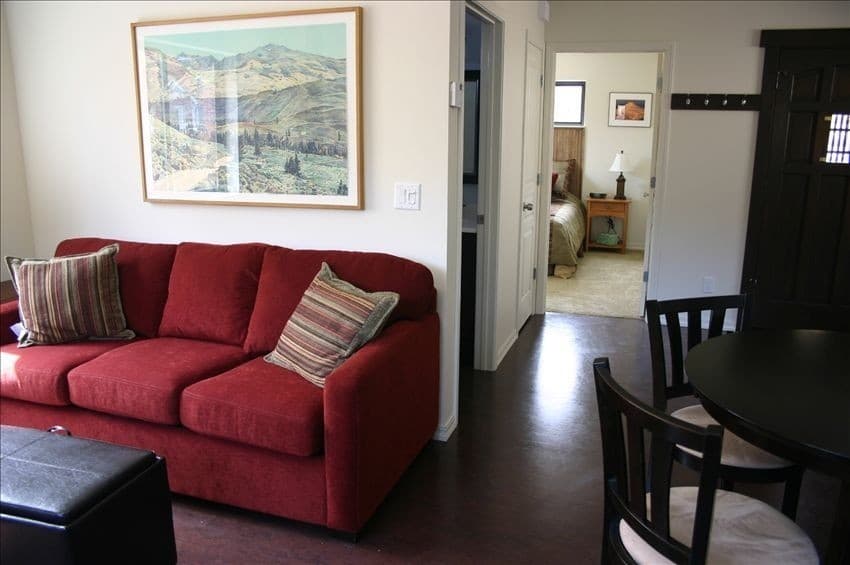 Bend Apartment: 820 Northwest Columbia Street