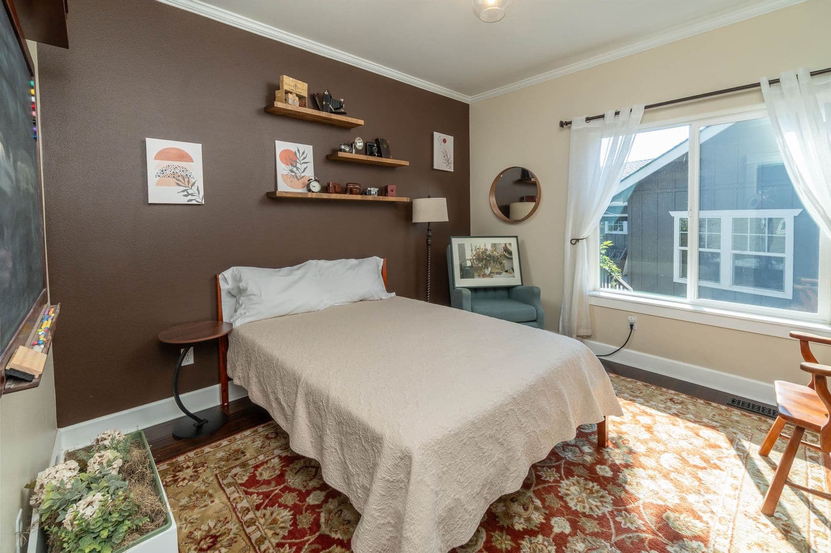 Redmond House: 2158 SW 36th Court