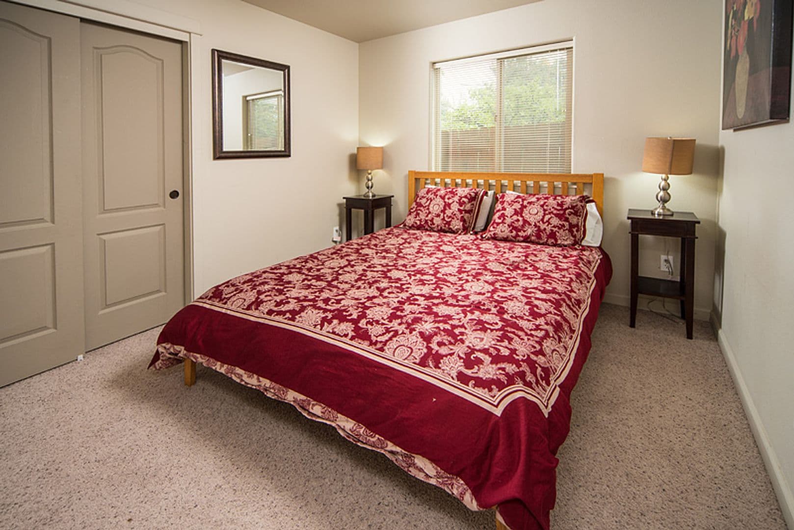 Bend Multiplex: 139 SE Heyburn #3