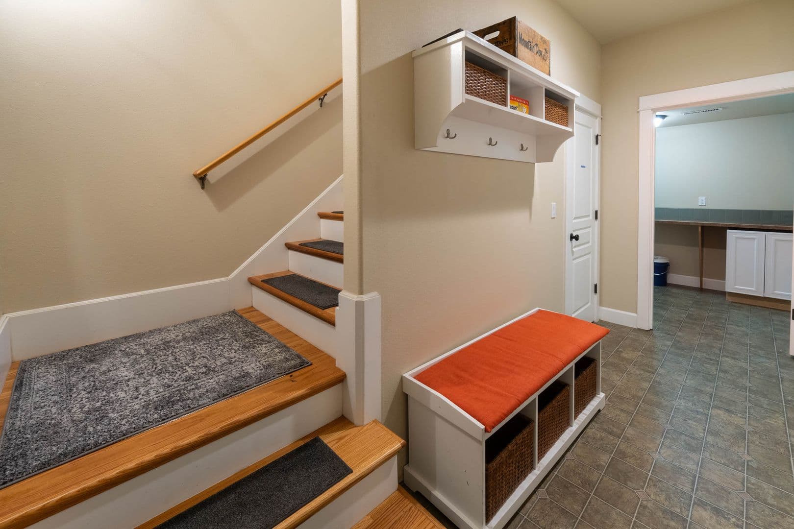 Redmond House: 2158 SW 36th Court